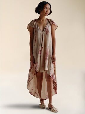 NWT.Summer 2026.Fara Boutique Introduces Tie-Dye V-Neck Women's Silk Dress. M/L
